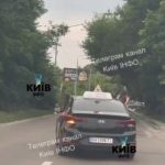 Жителі Осокорків не перестають дивувати…ㅤ  Засняли або побачили щось цікаве чи в…