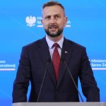 Міністр оборони Польщі Косіняк-Камиш захистив рішення польського уряду щодо пер…