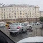 Біля залізничного вокзалу Дніпра — великі затори.Якщо плануєте їхати в цьому нап…