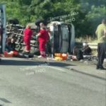 Жахлива аварія на трасі Київ – Одеса: перекинувся автобус, постраждалі лежать п…