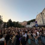 Станом на зараз у Києві. Громадяни вимагають відставку Сирського.: УП підписатис…