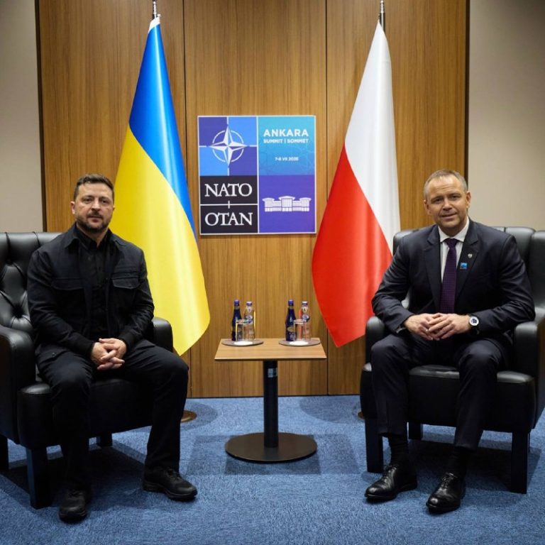 Президент Зеленський розповів про свою зустріч зі польським лідером Навроцьким.З…
