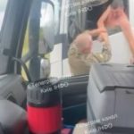 Повний ПЗДЦ на стоянці ВОГ яма. Бусифікували водія фури прямо в трусах. У людини…