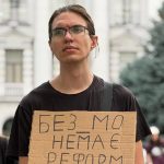 У Дніпрі девʼятий день поспіль люди виходять на акцію проти відставки Михайла Ф…