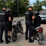 У Кам’янському поліція виявила двох підлітків на мотоциклах. На 17-річного хлоп…