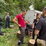 У Дніпрі екоакція волонтерів завершилася викликом поліції та вилученням майнаПі…