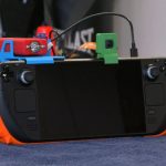 Власник Steam Deck оснастив свій пристрій конструкцією з шипами, електрошокером …