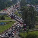Ускладнено рух Набережною Заводською в бік центру. Там ремонт дорожнього покрит…