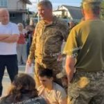 Знову беззаконня на Київщині. Силою скрутили та забрали телефон чоловіка на «зб…