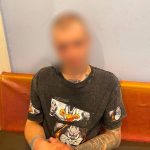Вдарив металевою палицею по голові та викрав ювелірну прикрасу — у Дніпрі затри…