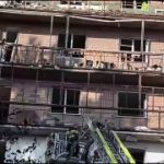 Пошкоджена багатоповерхівка внаслідок атаки у Солом’янському районі: на цій лока…