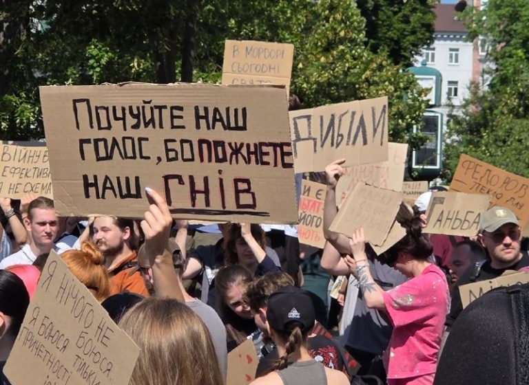 Зеленський назвав правильним те, що громадяни України навіть під час війни мають…