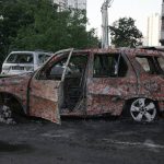 Автомобіль у Києві вражений шрапнеллю російської ракетиОпинитися в епіцентрі виб…