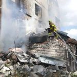 Російські окупаційні війська вдарили безпілотником по багатоквартирному будинку …