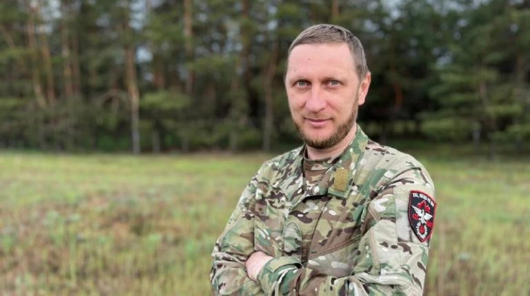 425-й окремий штурмовий полк “Скеля” переходить під оперативне керівництво 1-го…