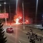 Горить торгівельний маф на зупинці громадського транспорту на ж/м Тополь-3Підпис…