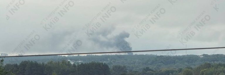 Стовп диму  в районі Обухова, був вибух + новий рБПЛА через Кагарлик йде на райо…