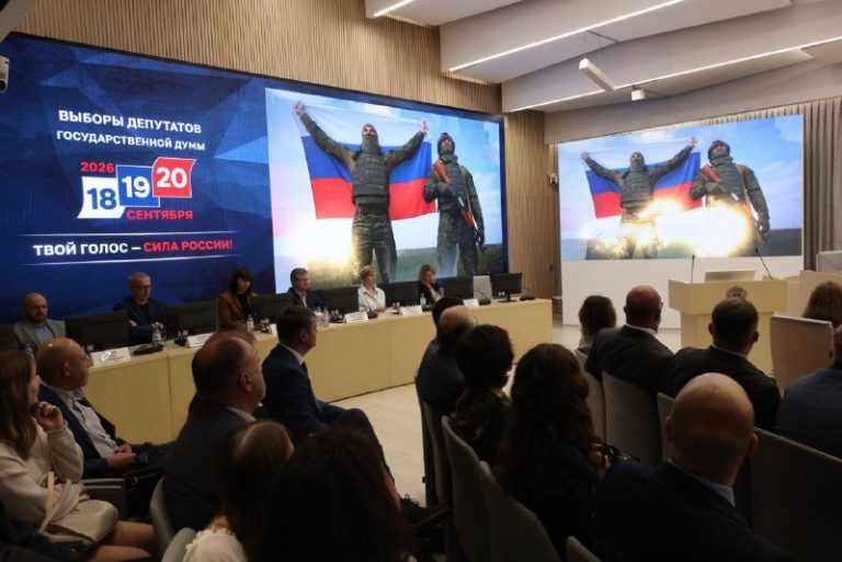 Під час триденного голосування на виборах до Держдуми та регіональних парламент…