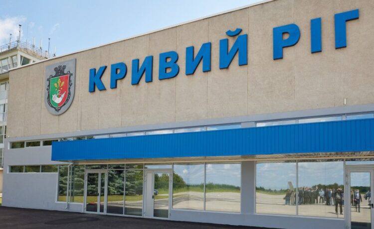 Аеропорт не літав, а зарплати – літалиЕксдиректора КП «Міжнародний аеропорт Кри…