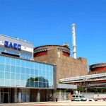 Українські фахівці у понеділок підключили тимчасово окуповану Запорізьку АЕС до …