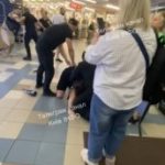 ТЦК пакували двох чоловіків та розпилили перцевий балончик на Печерську у магази…