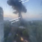 Корчувате приліт…  У Голосіївському районі пожежа в складських приміщеннях.Екстр…