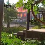 Влучання по будівлі  університету в центрі столиці.. Є сильні руйнування, вибиті…