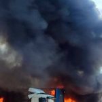 Ворог атакував Павлоград — ДніпроОВА Внаслідок удару зайнялися вантажівки.Попере…