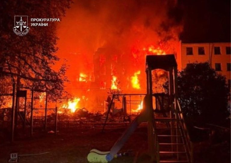Через російський обстріл Києва руйнування зафіксували у семи районах столиці, зо…