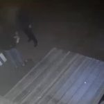 У Києві чоловік зарізав незнайомця біля хостелаОбвинувачений шукав знайомого, ал…