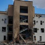 Вдень під час атаки на Київ росіяни зруйнували приміщення телеканалів “Ми-Україн…