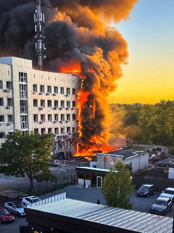 росія обстріляла адмінбудівлю вугільного підприємства ДТЕК на Дніпропетровщині -…